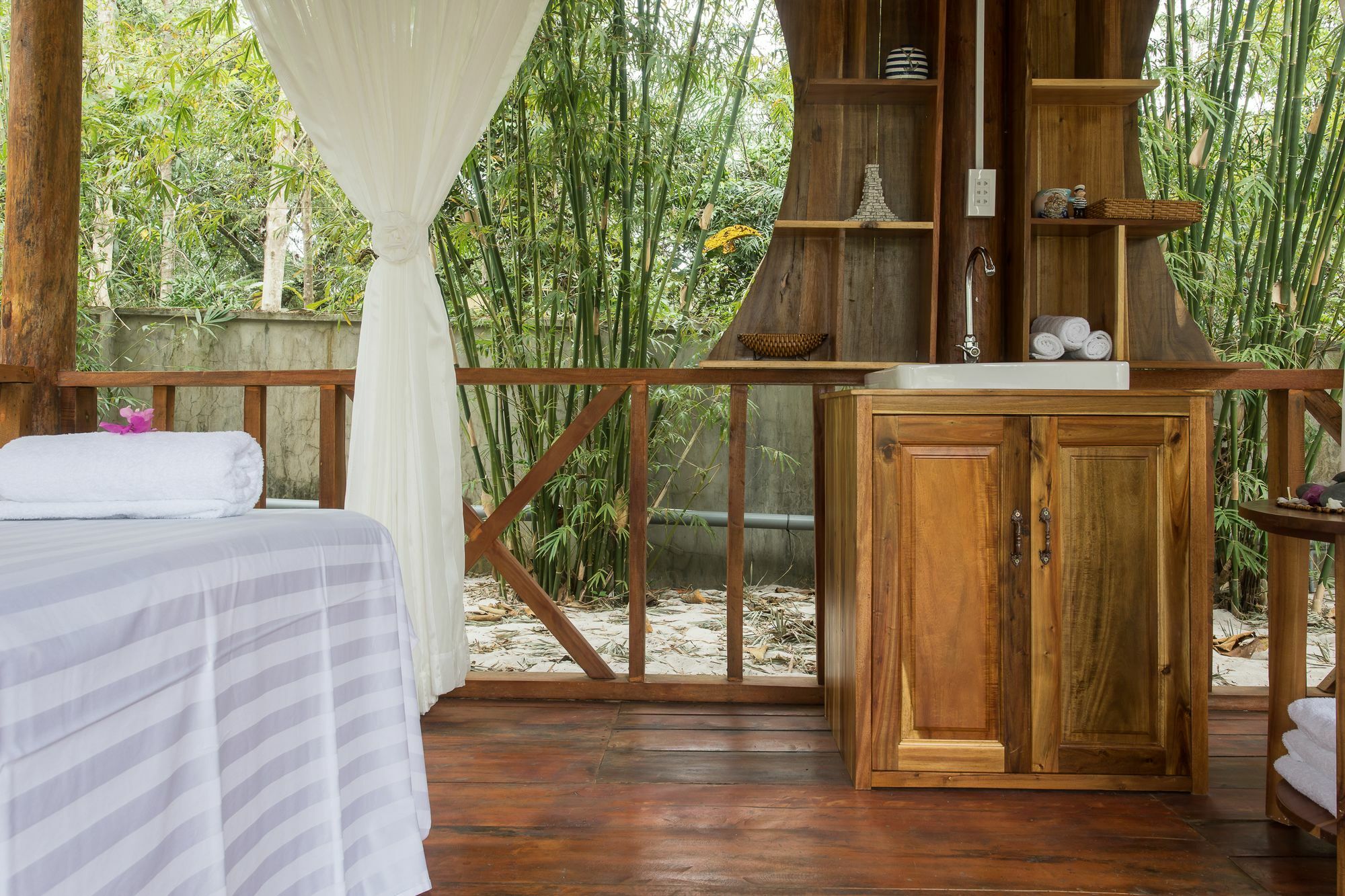 דואונג דונג Isabella Resort מראה חיצוני תמונה